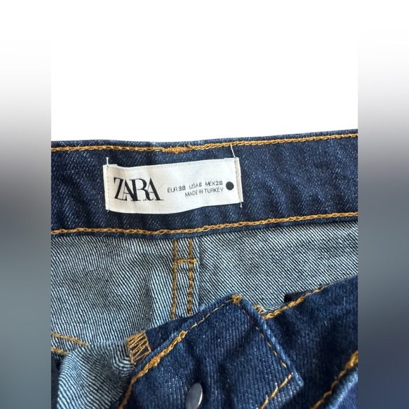 Zara High Waisted Raw Hem Wide Leg Dark Wash Jean - Picture 2 of 4